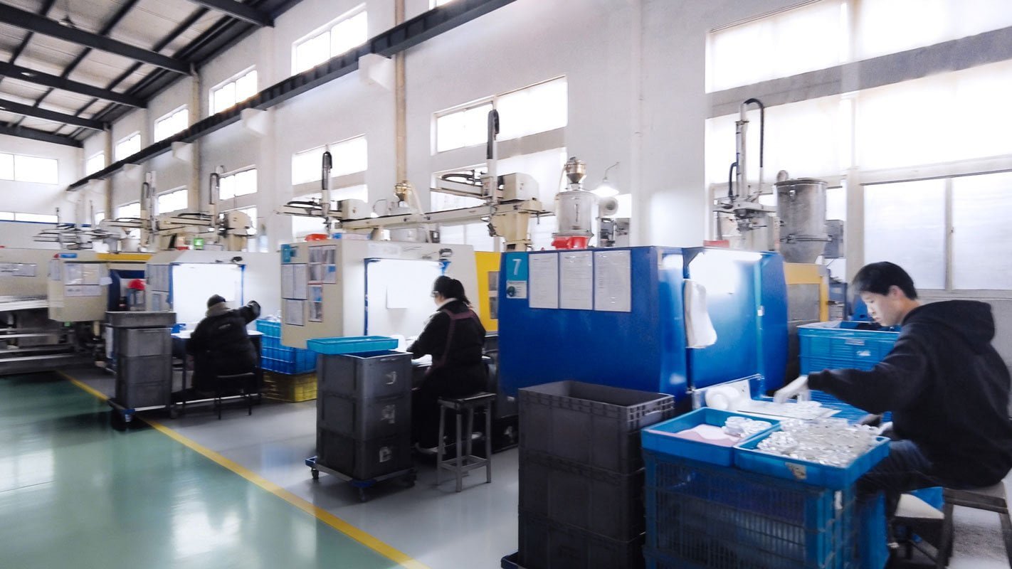 Real injection molding workshop for plastic lighting components